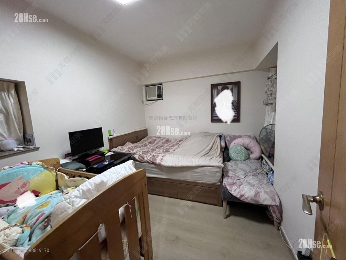 Scenic View Sell 2 Bedrooms , 1 Bathroom 497 ft²