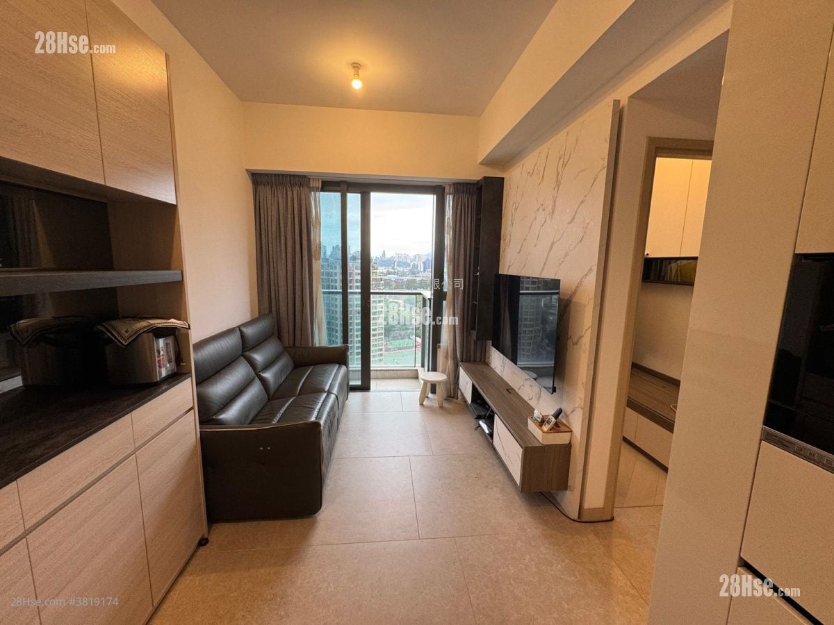 Downtown 38 售盘 2 房 , 1 浴室 385 平方尺