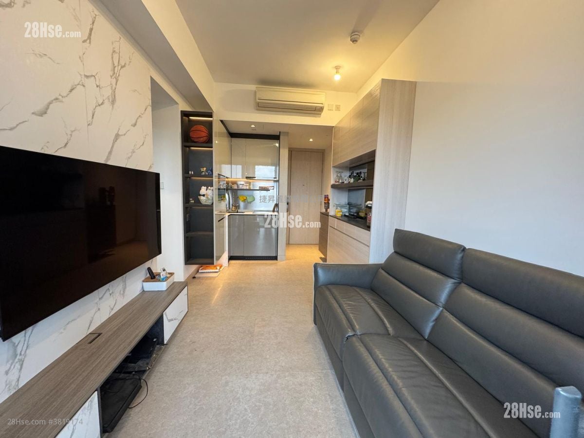 Downtown 38 售盘 2 房 , 1 浴室 385 平方尺