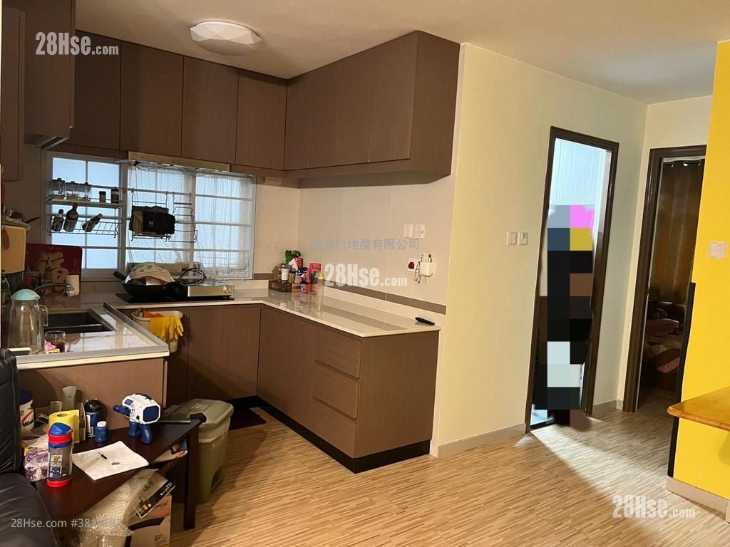 村屋 租盘 2 房 , 1 浴室 698 平方尺