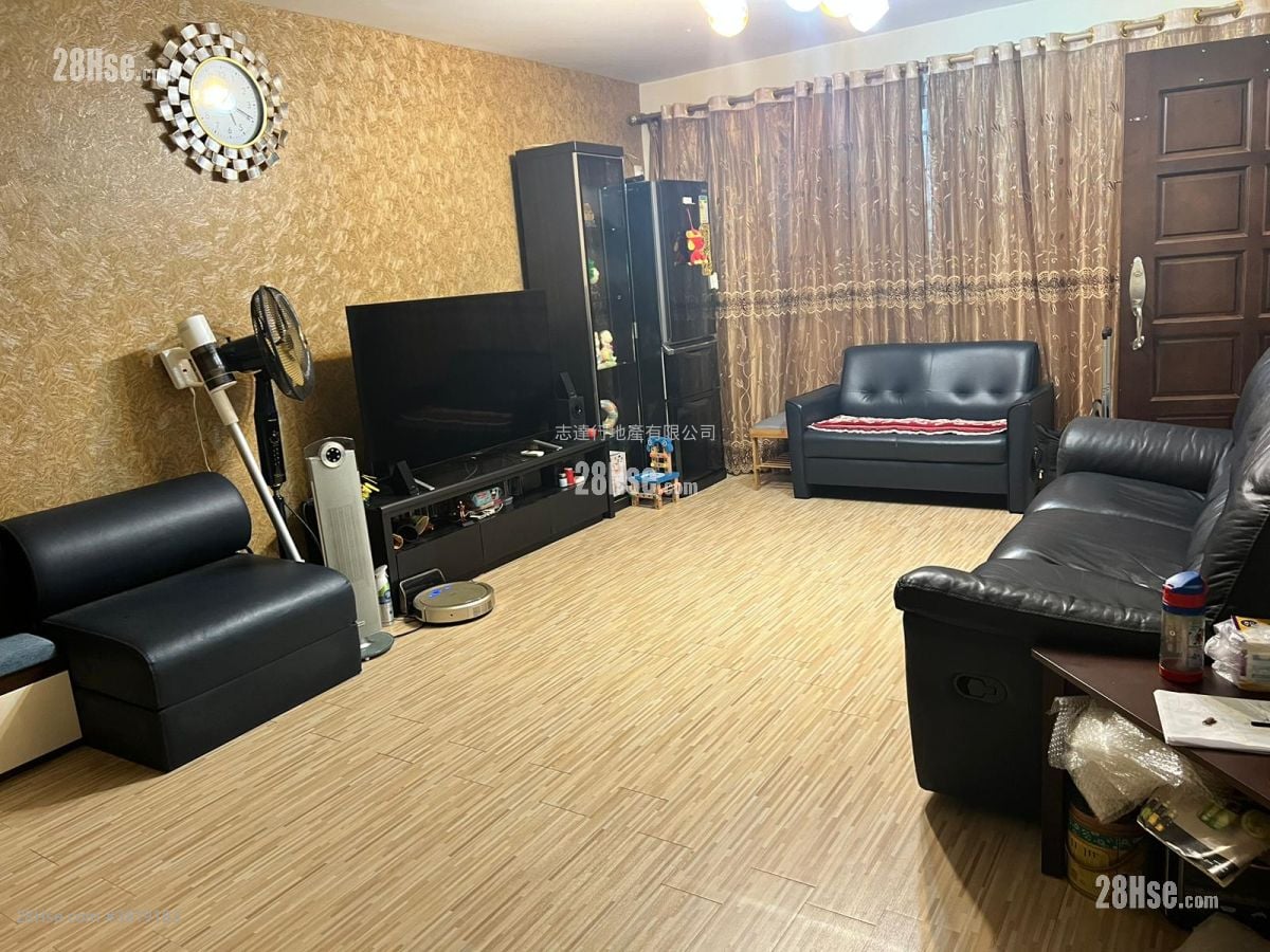 村屋 租盘 2 房 , 1 浴室 698 平方尺