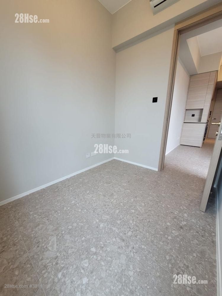 Artisan Garden Sell 1 Bedroom , 1 Bathroom 294 ft²