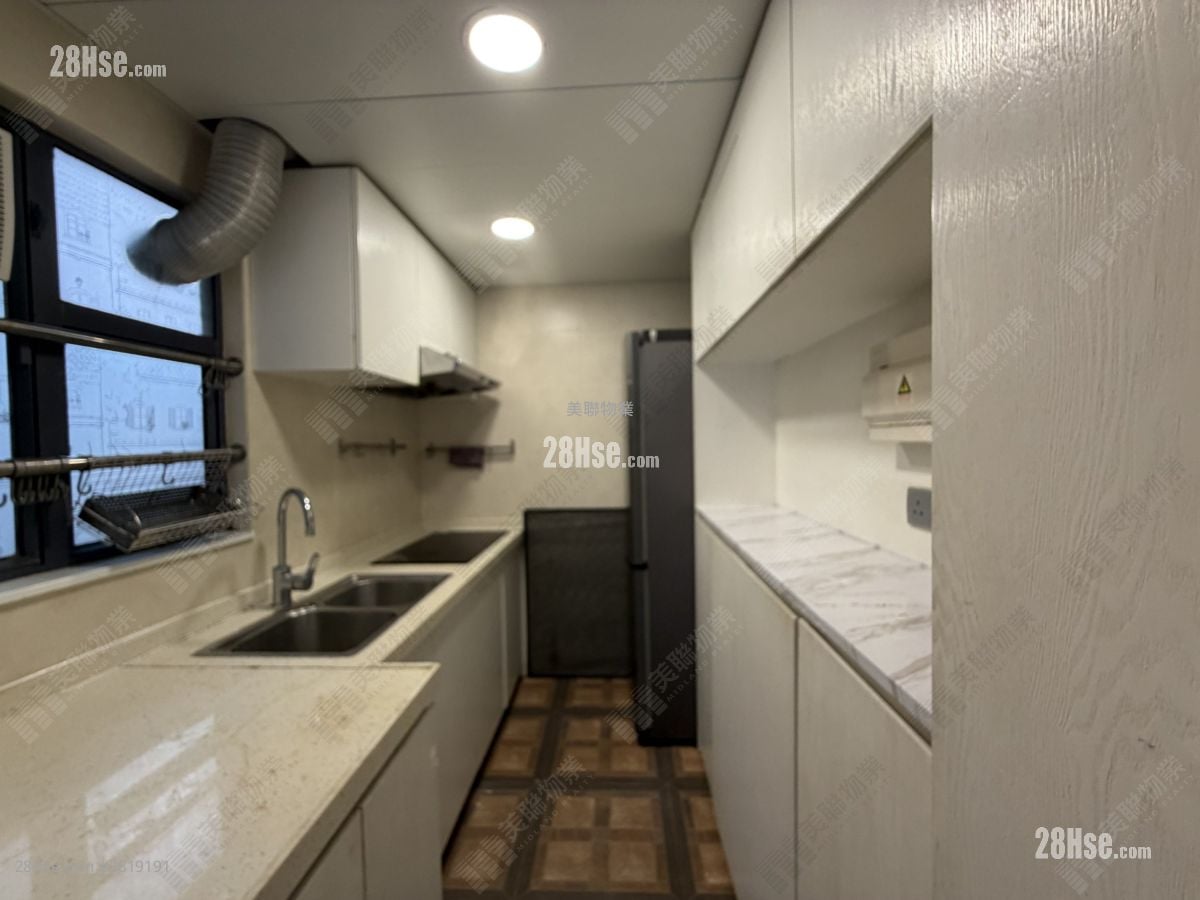 海柏花园 租盘 3 房 , 2 浴室 560 平方尺