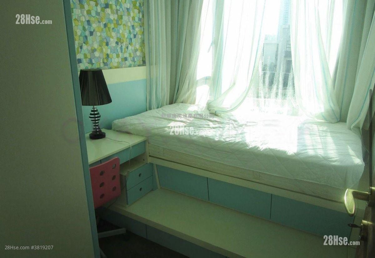 No.2 Park Road Rental 3 Bedrooms , 2 Bathrooms 799 ft²