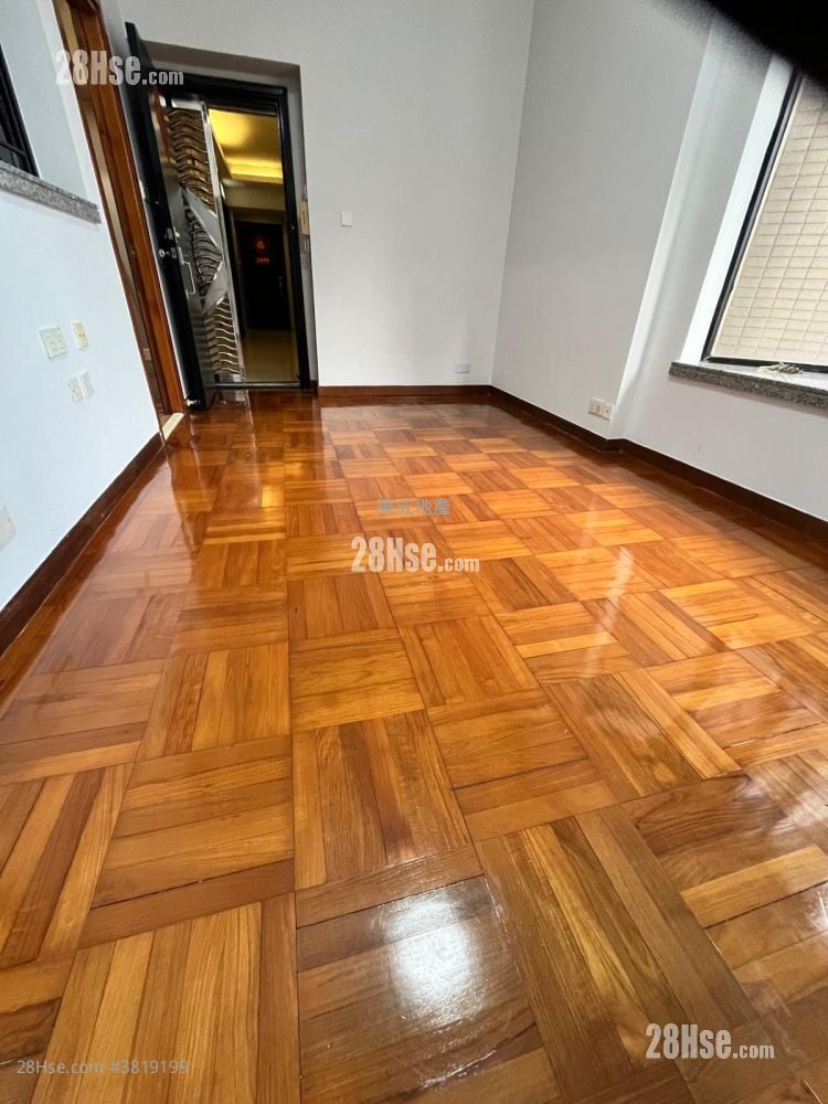 Metropolitan Rise Rental 2 Bedrooms , 1 Bathroom 409 ft²