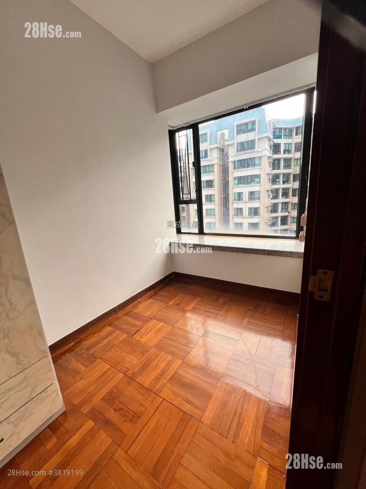 Metropolitan Rise Rental 2 Bedrooms , 1 Bathroom 409 ft²