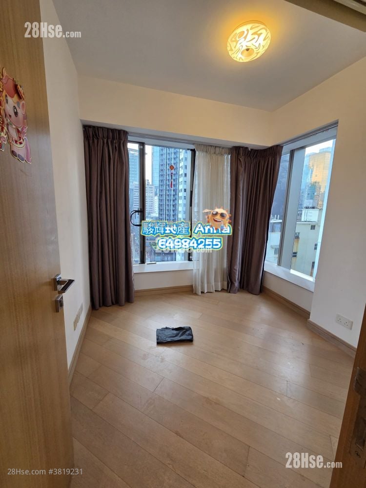 Macpherson Place Rental 2 Bedrooms , 1 Bathroom 561 ft²
