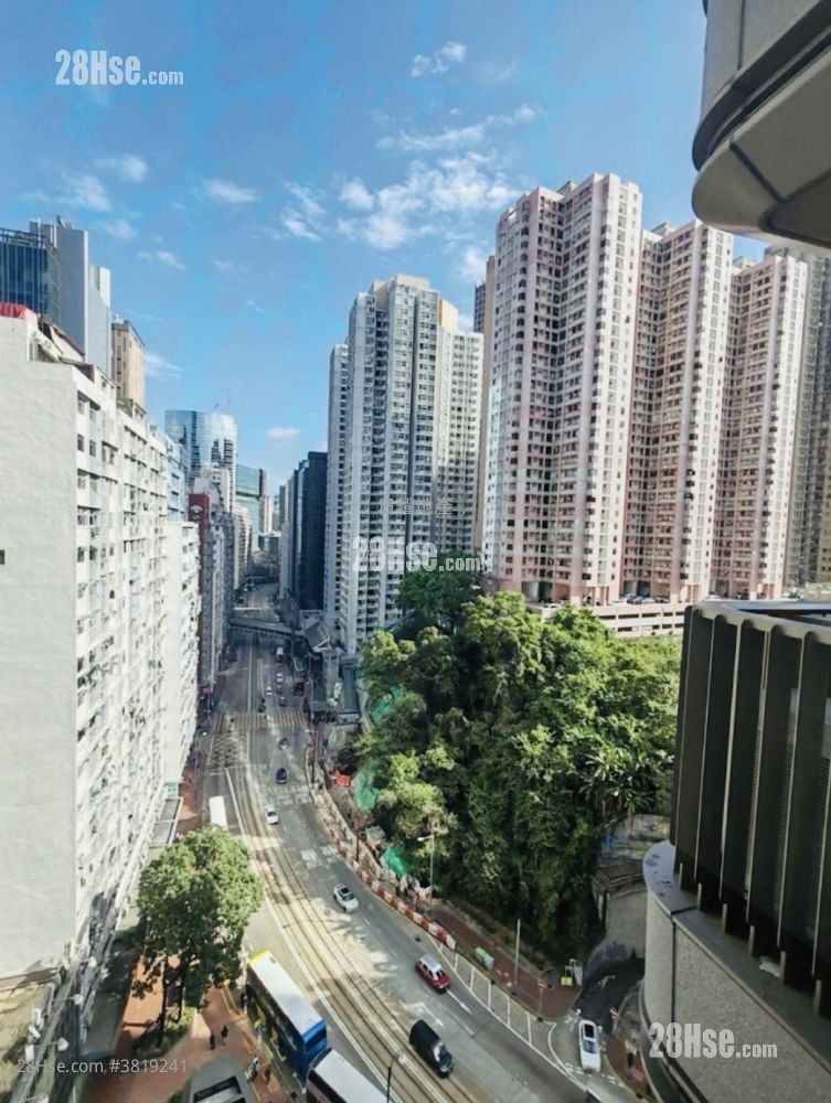 101 Kings Road Sell 2 Bedrooms , 1 Bathroom 376 ft²