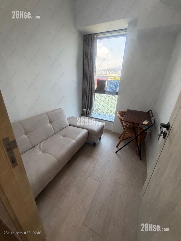 2Gerher Sell 2 Bedrooms 484 ft²