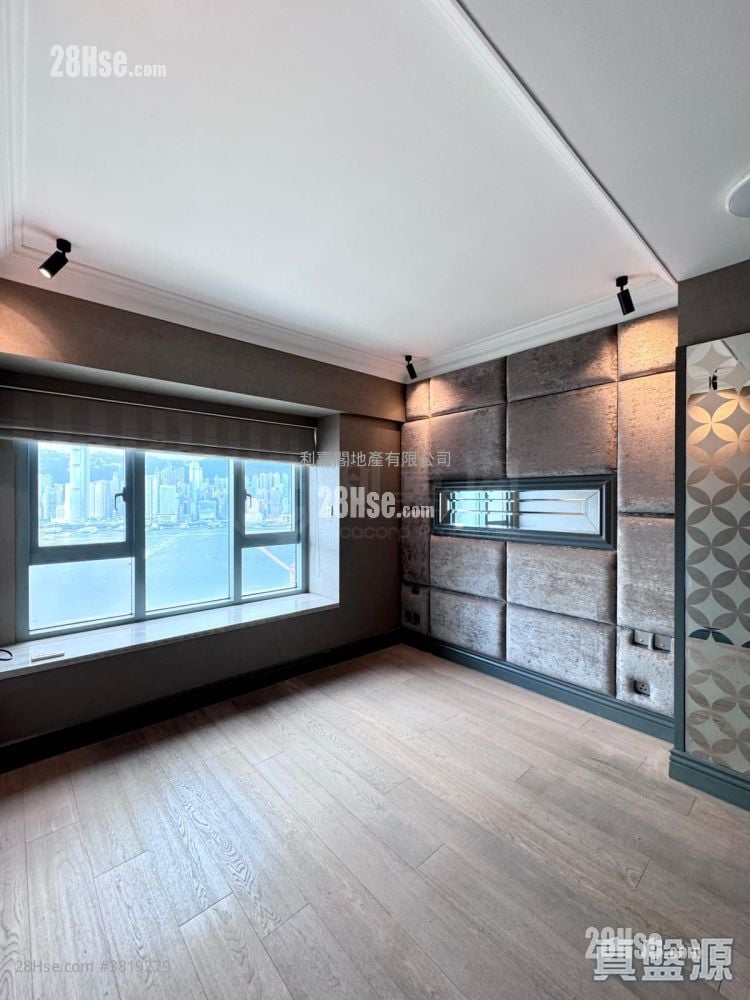 The Harbourside Sell 3 Bedrooms , 3 Bathrooms 1,051 ft²