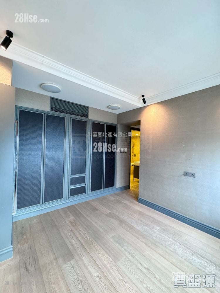 The Harbourside Sell 3 Bedrooms , 3 Bathrooms 1,051 ft²