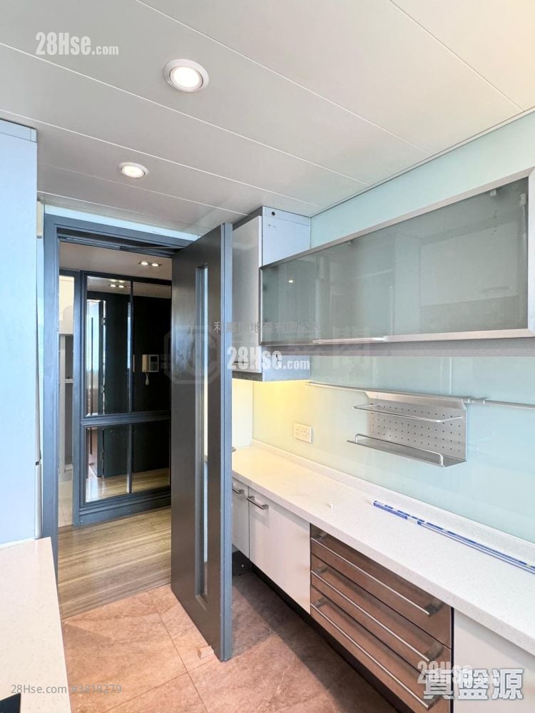 The Harbourside Sell 3 Bedrooms , 3 Bathrooms 1,051 ft²