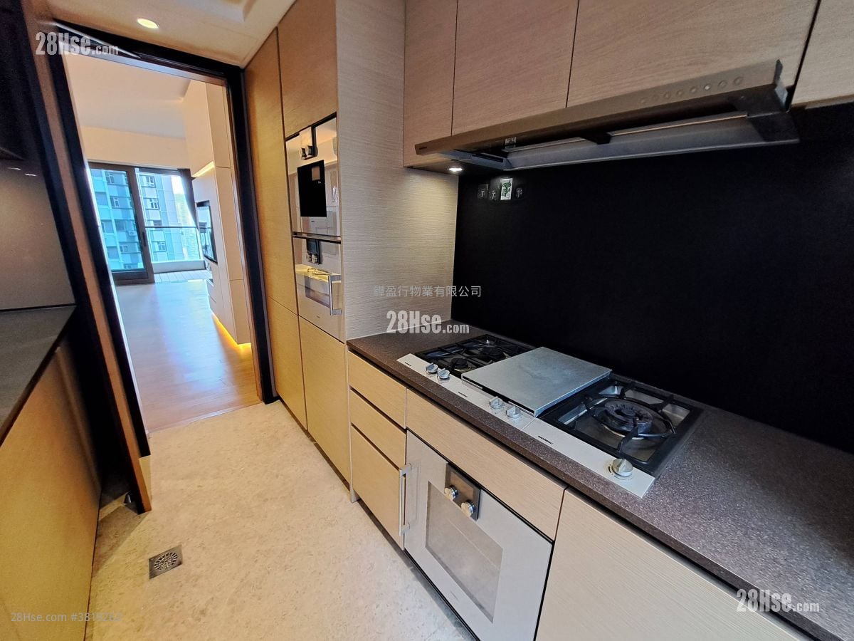 瀚然 租盤 3 房 , 2 浴室 911 平方呎