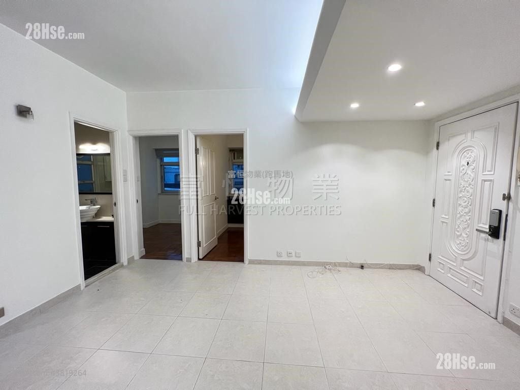 Tsui Man Court Sell 2 Bedrooms , 1 Bathroom 492 ft²