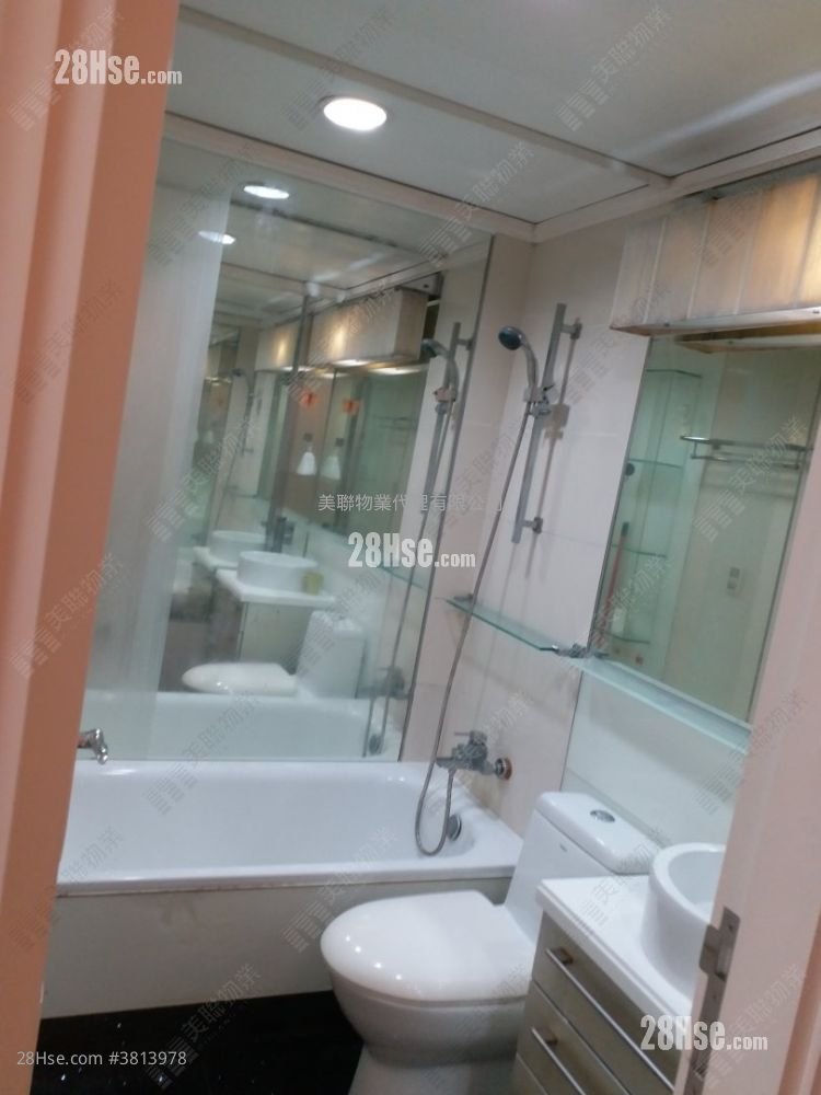 Metro Town Sell 3 Bedrooms 594 ft²