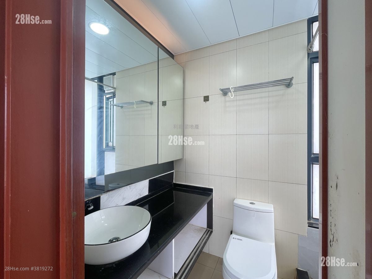 鲤湾天下 售盘 3 房 636 平方尺