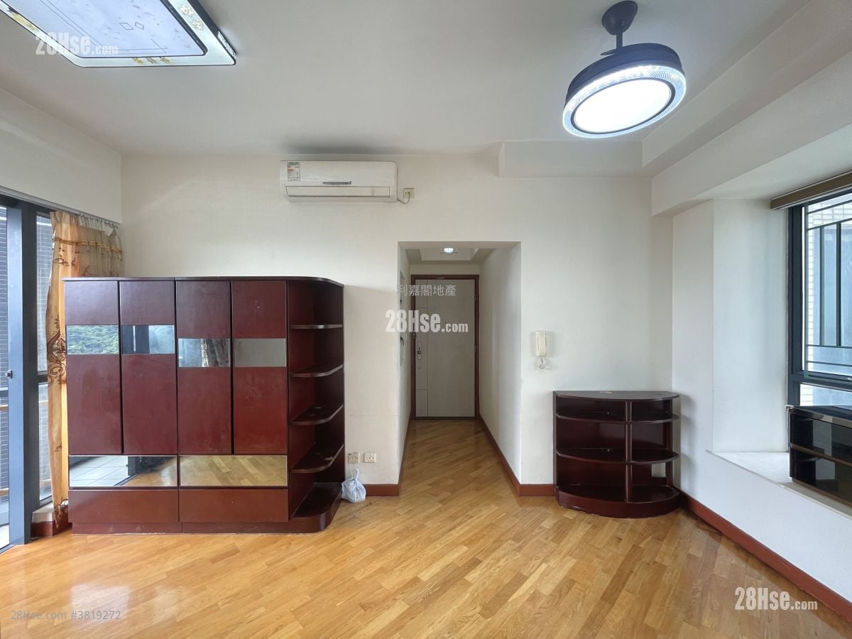 鲤湾天下 售盘 3 房 636 平方尺