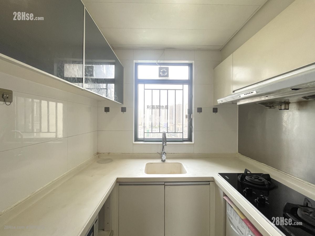 鲤湾天下 售盘 3 房 636 平方尺