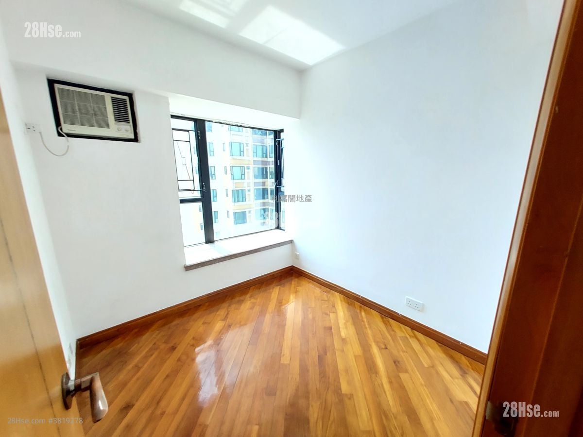 晓晖花园 售盘 3 房 709 平方尺