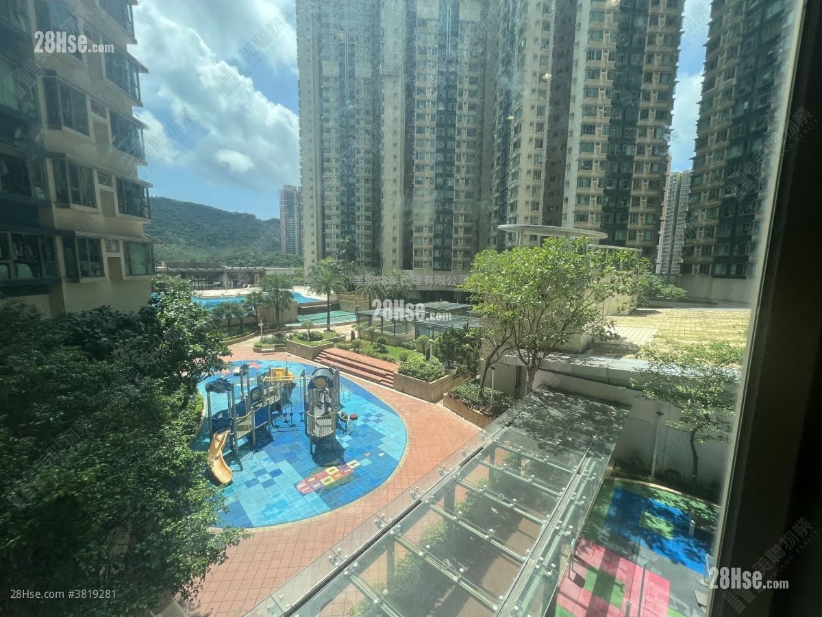 Tseung Kwan O Plaza Sell 2 Bedrooms , 1 Bathroom 456 ft²