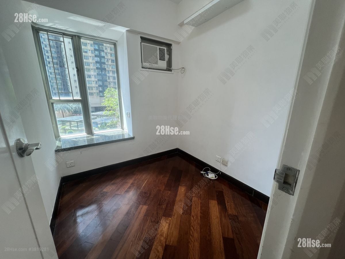 Tseung Kwan O Plaza Sell 2 Bedrooms , 1 Bathroom 456 ft²