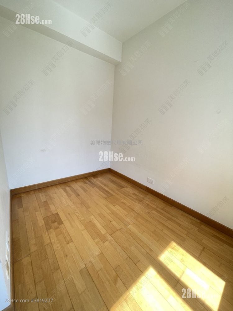 Heya Aqua Sell 3 Bedrooms 665 ft²