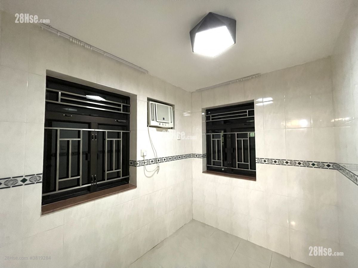 Village Rental 2 Bedrooms , 1 Bathroom 350 ft²