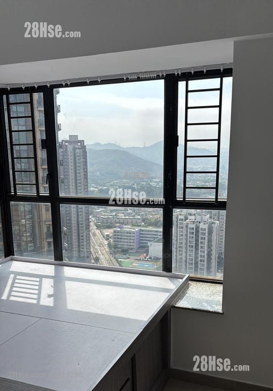 Sun Yuen Long Centre Sell 2 Bedrooms , 1 Bathroom 466 ft²