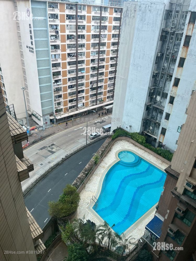 Horae Place Sell 3 Bedrooms , 2 Bathrooms 533 ft²