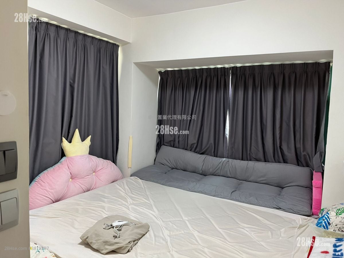 Horae Place Sell 3 Bedrooms , 2 Bathrooms 533 ft²