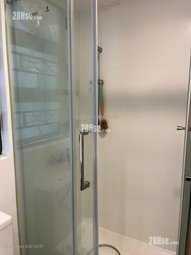 Horae Place Sell 3 Bedrooms , 2 Bathrooms 533 ft²