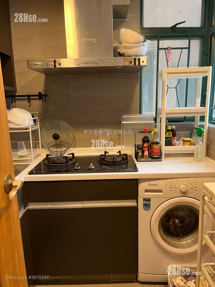 Horae Place Sell 3 Bedrooms , 2 Bathrooms 533 ft²