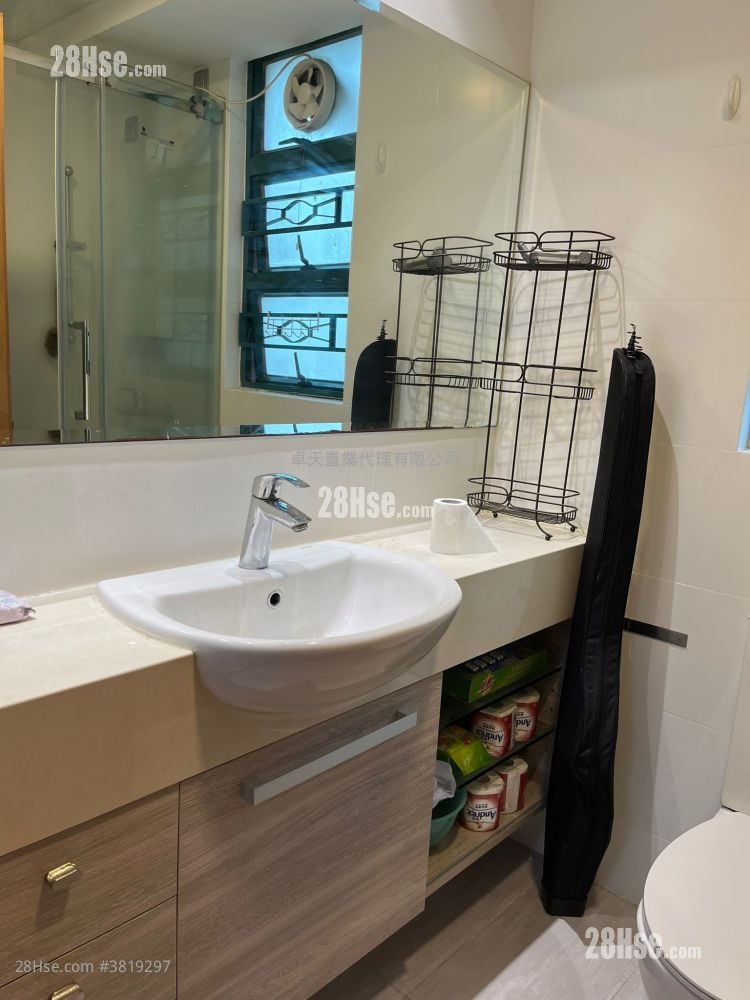 Horae Place Sell 3 Bedrooms , 2 Bathrooms 533 ft²