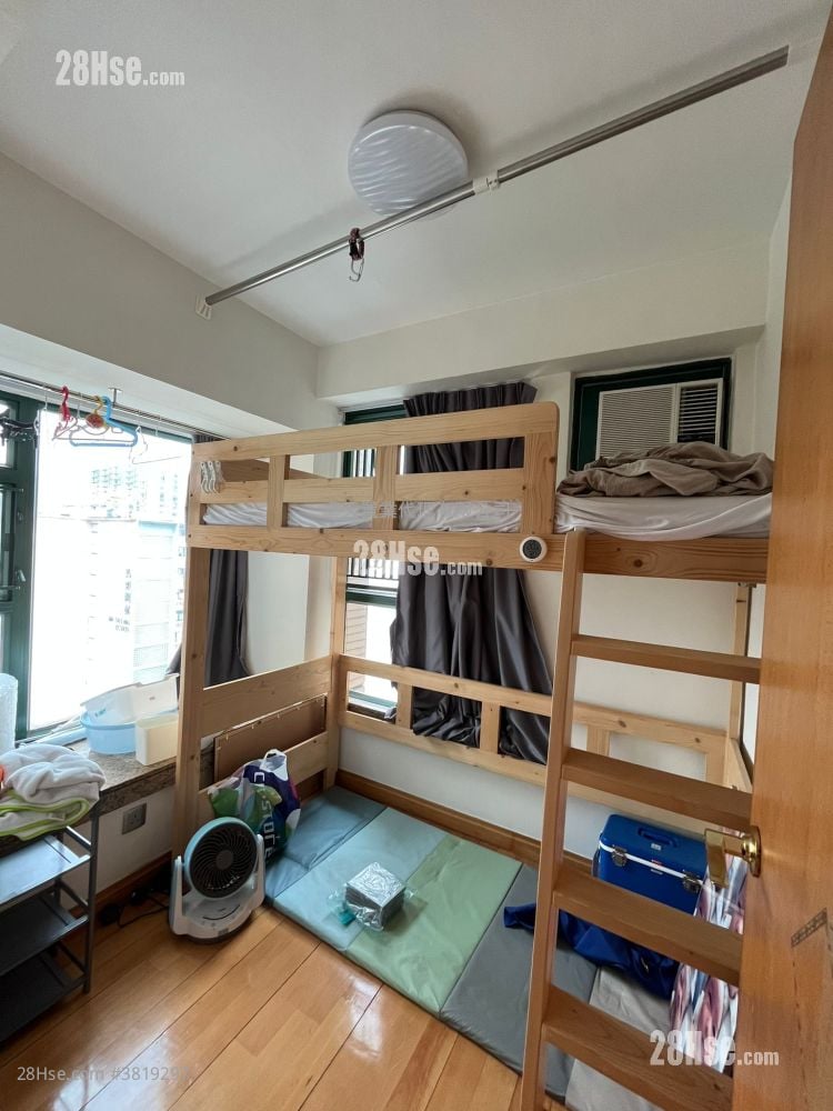 Horae Place Sell 3 Bedrooms , 2 Bathrooms 533 ft²