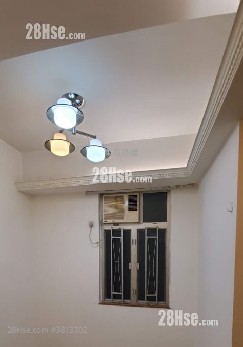 僑榮大廈 售盤 2 房 , 1 浴室 228 平方呎