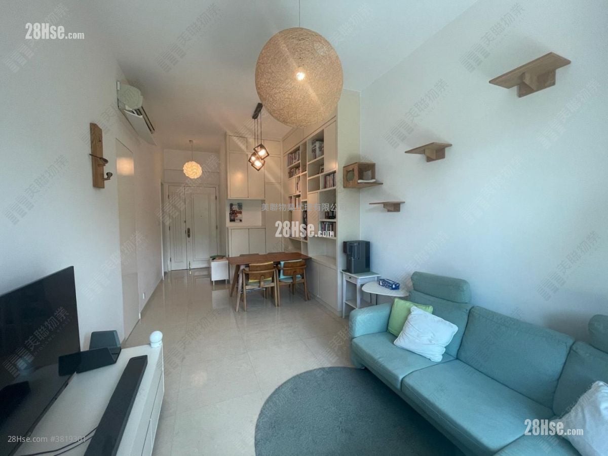 The Cairnhill Sell 2 Bedrooms 634 ft²