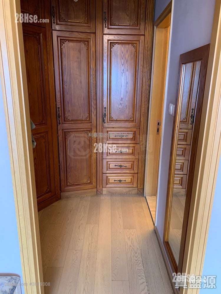 主人房: Grand Austin 售盤 4 房 , 4 浴室 1,505 平方呎