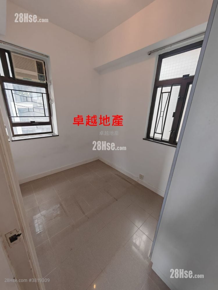 富威花园 租盘 2 房 , 1 浴室 352 平方尺