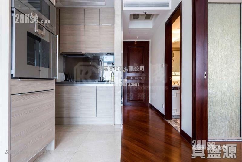 厨房: 御金国峯 租盘 1 房 , 1 浴室 400 平方尺