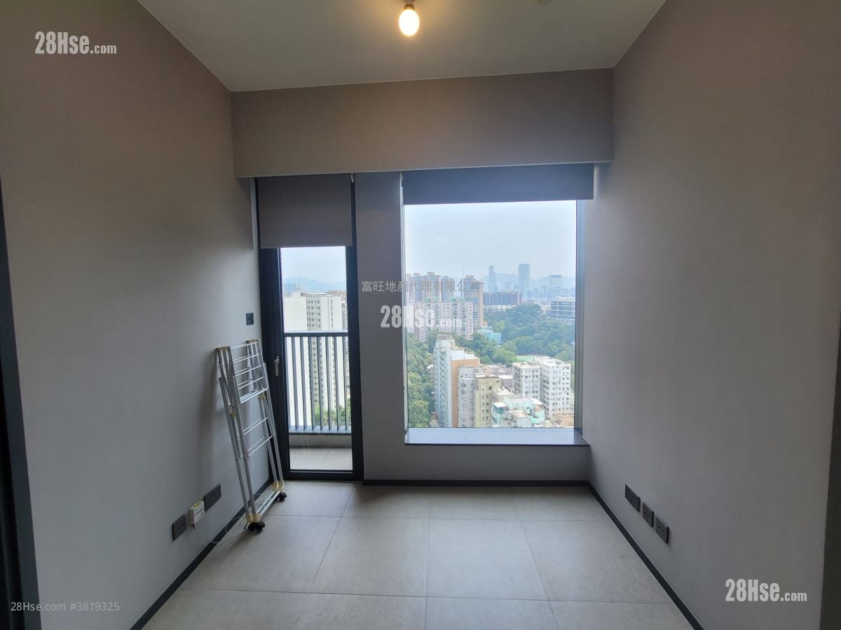 瑧桦 租盘 1 房 , 1 浴室 288 平方尺