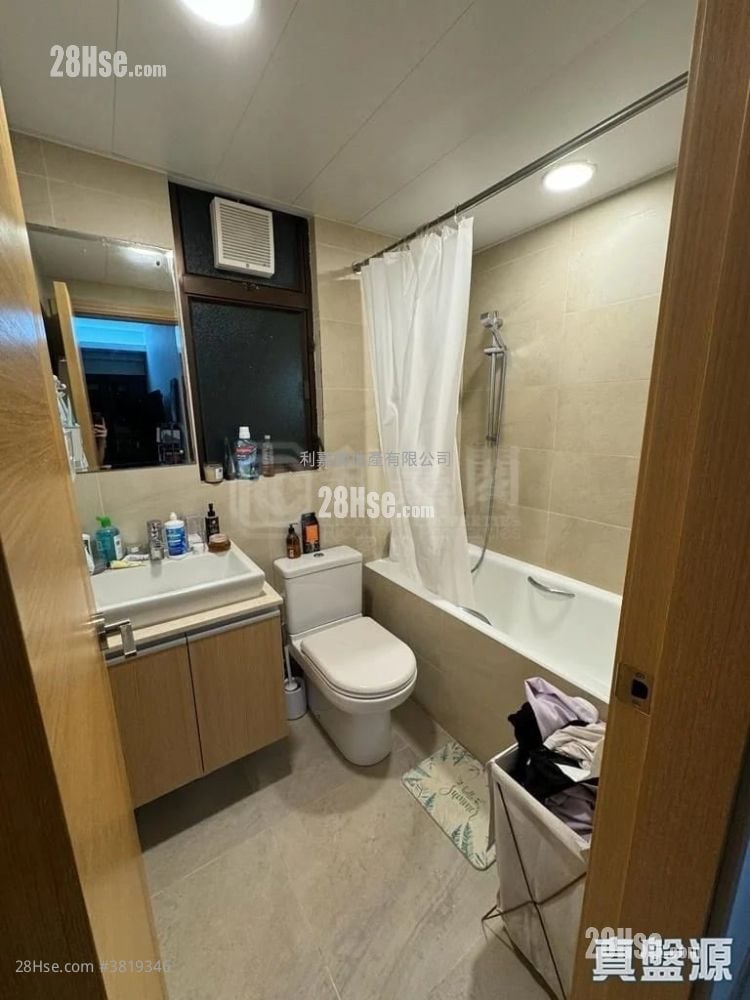 Parc Oasis Rental 3 Bedrooms , 2 Bathrooms 568 ft²