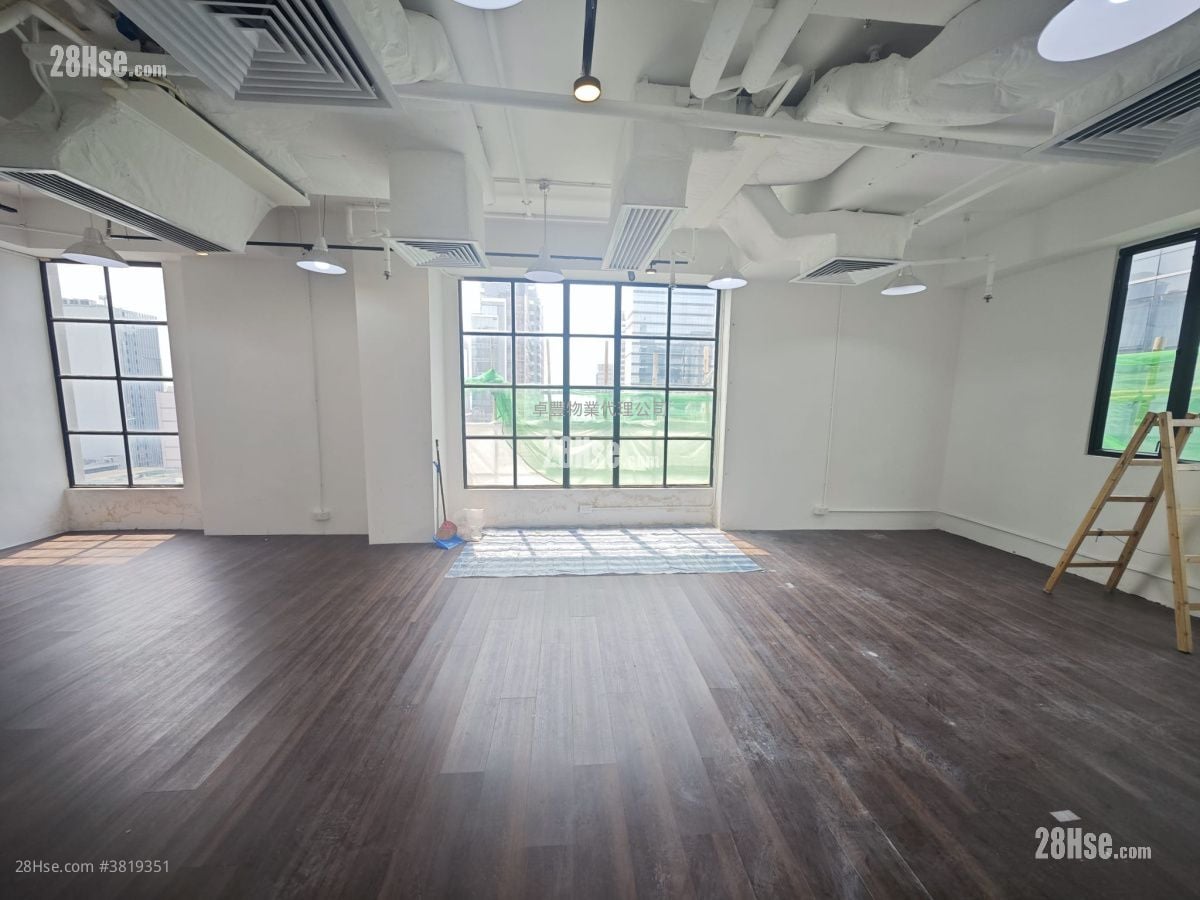 Easy Tower Rental Studio 613 ft²