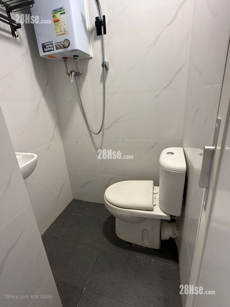 合源楼 租盘 开放式间隔 , 1 浴室 634 平方尺