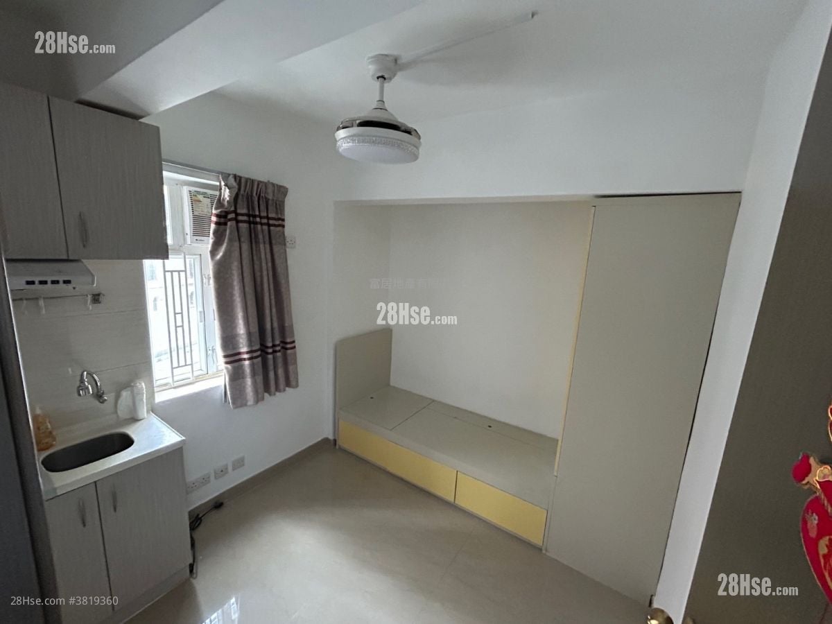 Tung Lo Court Rental 120 ft²