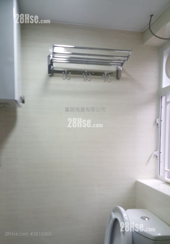 Tung Lo Court Rental 120 ft²