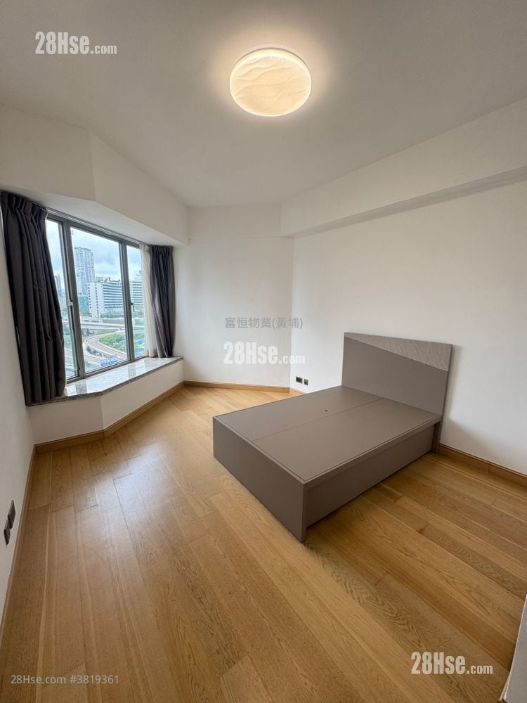 Stars By The Harbour Rental 4 Bedrooms , 2 Bathrooms 1,328 ft²