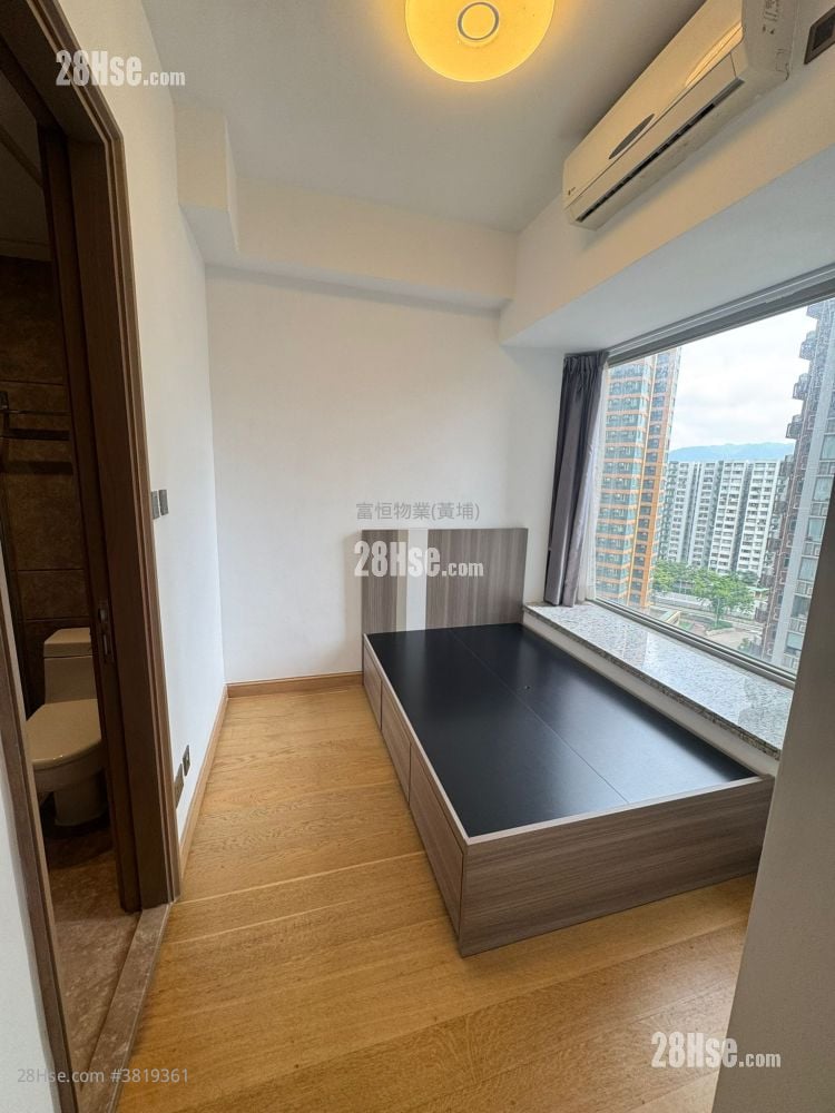 Stars By The Harbour Rental 4 Bedrooms , 2 Bathrooms 1,328 ft²