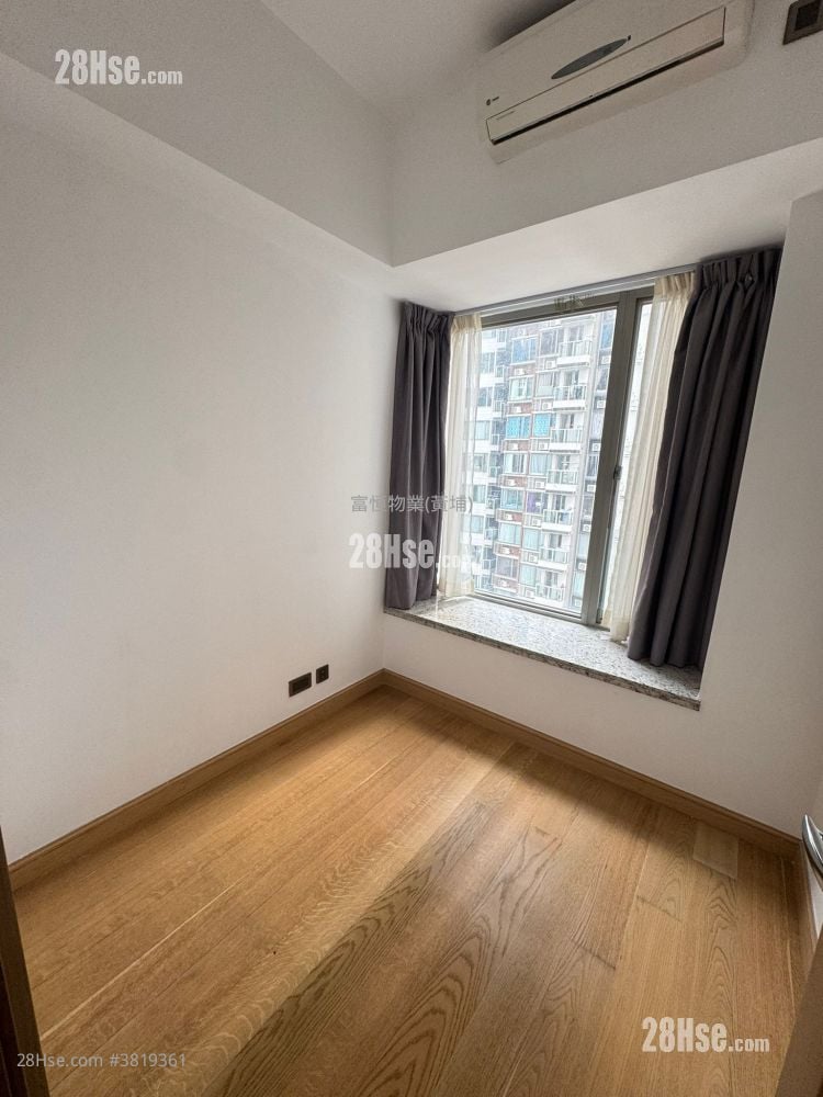 Stars By The Harbour Rental 4 Bedrooms , 2 Bathrooms 1,328 ft²