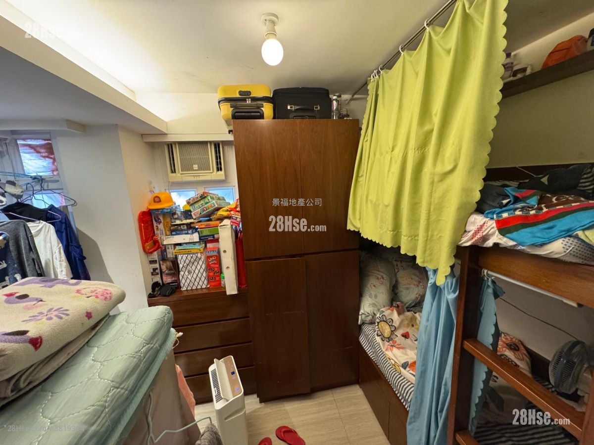 Balwin Court Rental 3 Bedrooms , 2 Bathrooms 649 ft²