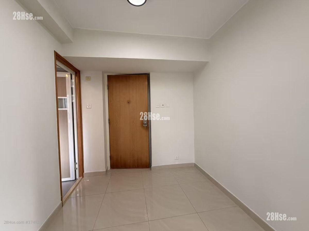 灣景中心大廈 租盤 開放式間隔 , 1 浴室 302 平方呎